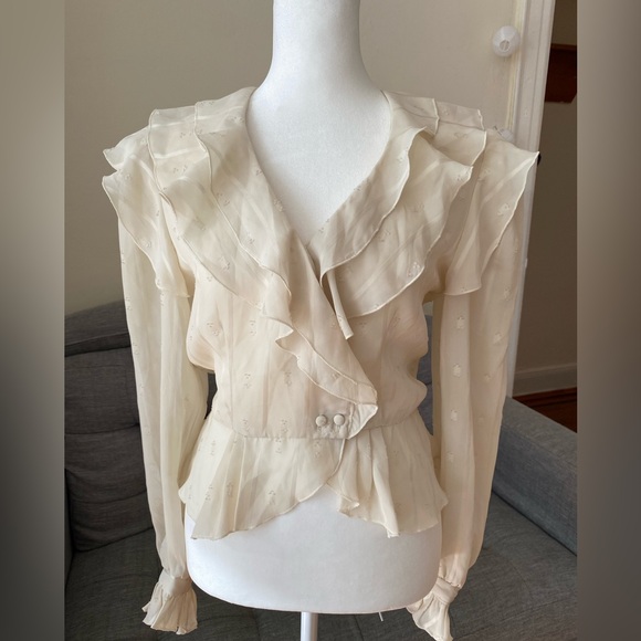 Robin's Nest Jewels Tops - Robins Nest Ruffled Ivory Top Size S